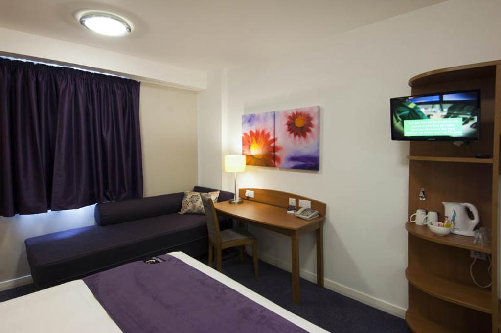 Premier Inn Edinburgh East Esterno foto