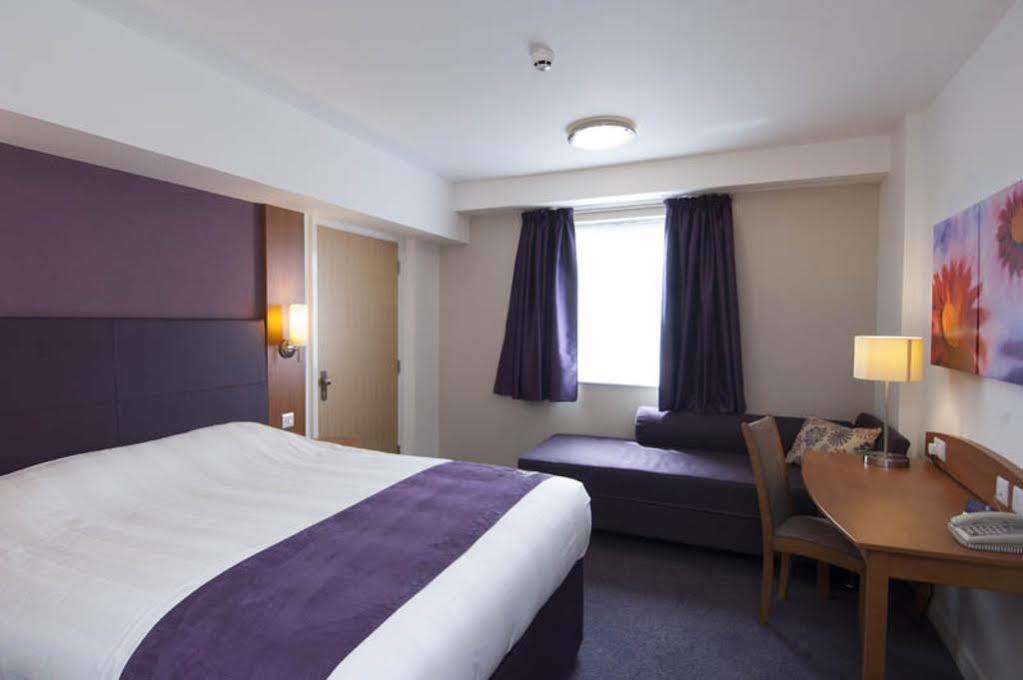 Premier Inn Edinburgh East Esterno foto