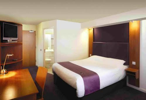 Premier Inn Edinburgh East Esterno foto